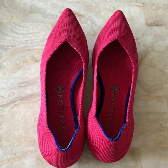 Gorgeous hot pink Rothy’s. Size 9. Only worn once! - Picture 4 of 6